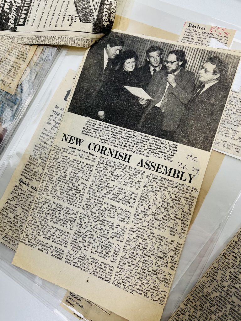Press cutting from the Cornish Guardian, 7 June 1979, describing the formation of a Cornish Assembly and including a photograph of five members.